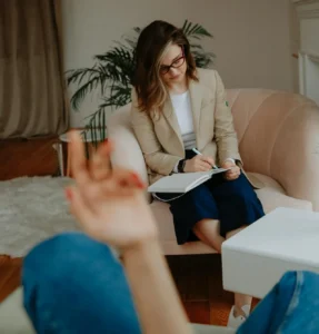 Lire la suite à propos de l’article Souffrance d’une maman : 4 étapes pour en sortir
